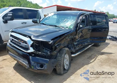 2015 Toyota Tacoma Base V6 z USA, uszkodzony, nr VIN 5TFLU4EN6FX144939
